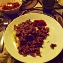 Sob s brusinkovým pyré a zemiakovou kašou